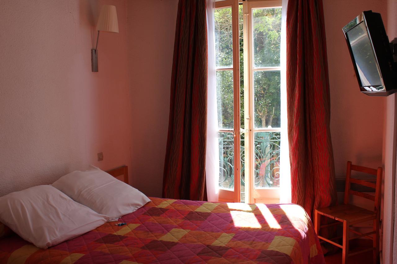 Hotel Du Champs De Mars Beziers Room photo